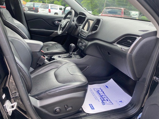 2022 Jeep Cherokee Latitude Lux