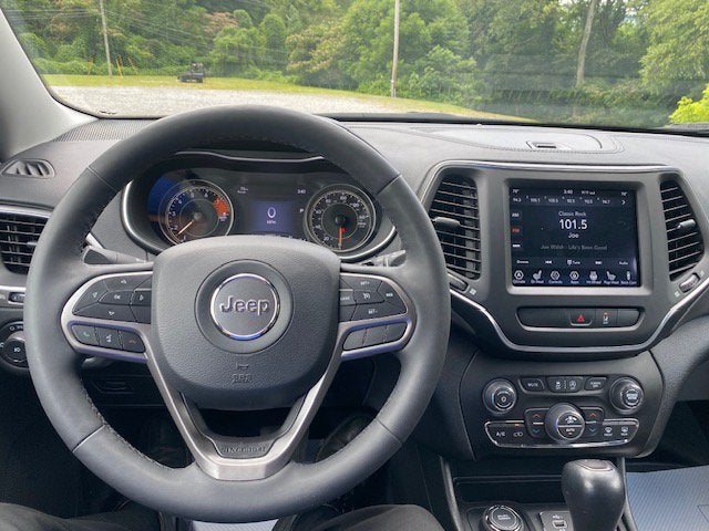 2022 Jeep Cherokee Latitude Lux