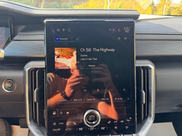 2025 GMC Acadia FWD Elevation