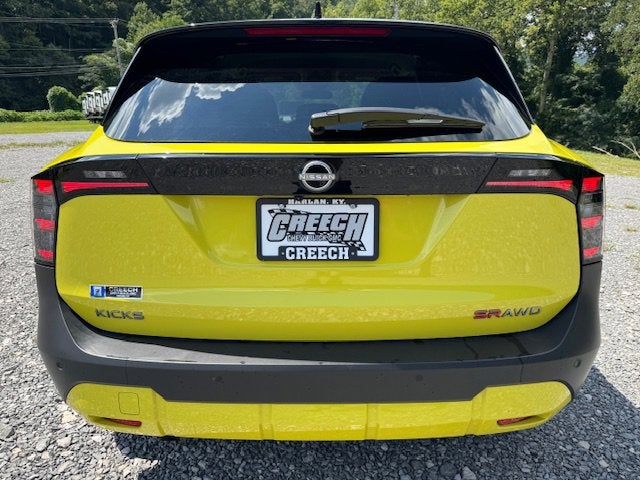 2025 Nissan Kicks SR