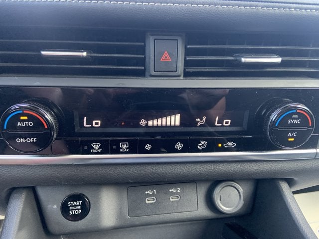 2025 Nissan Rogue SV